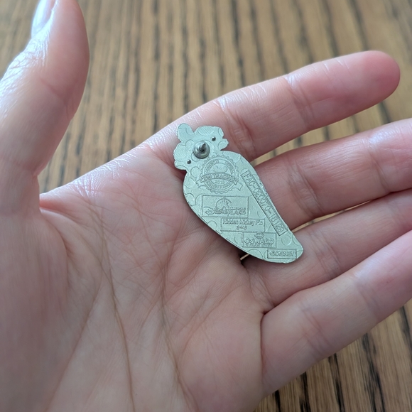Disney Pin - Picture 2 of 3